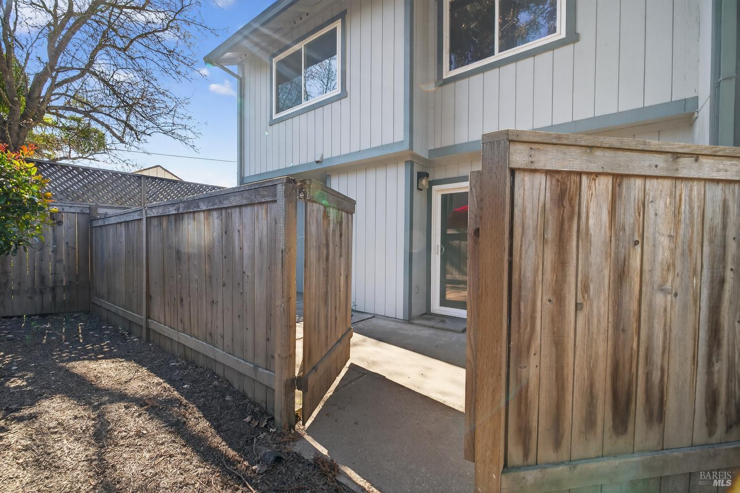 Detail Gallery Image 26 of 31 For 305 Westmont Pl, Santa Rosa,  CA 95401 - 3 Beds | 2/1 Baths