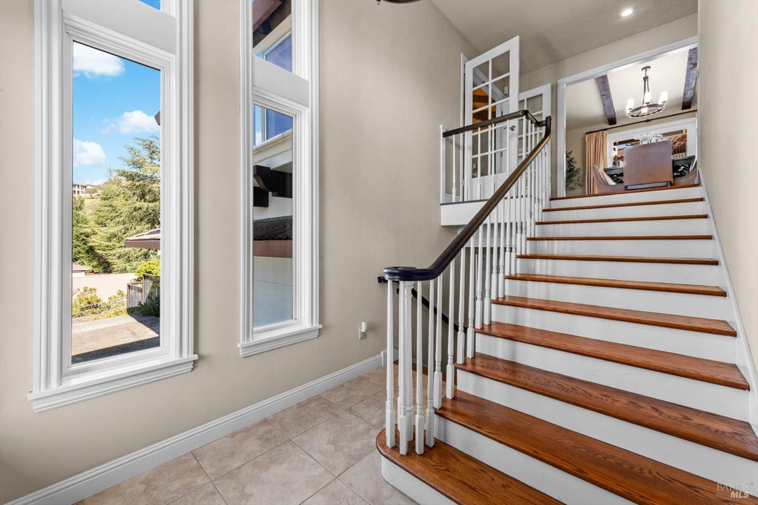 Detail Gallery Image 3 of 68 For 14 Maui Way, Napa,  CA 94558 - 4 Beds | 3 Baths