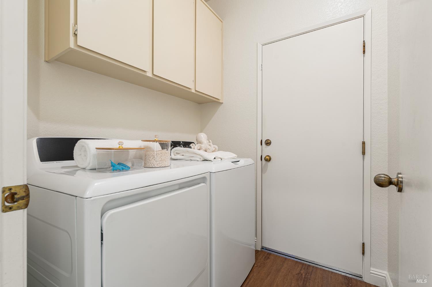 Detail Gallery Image 45 of 80 For 365 Allen Way, Benicia,  CA 94510 - 4 Beds | 3 Baths