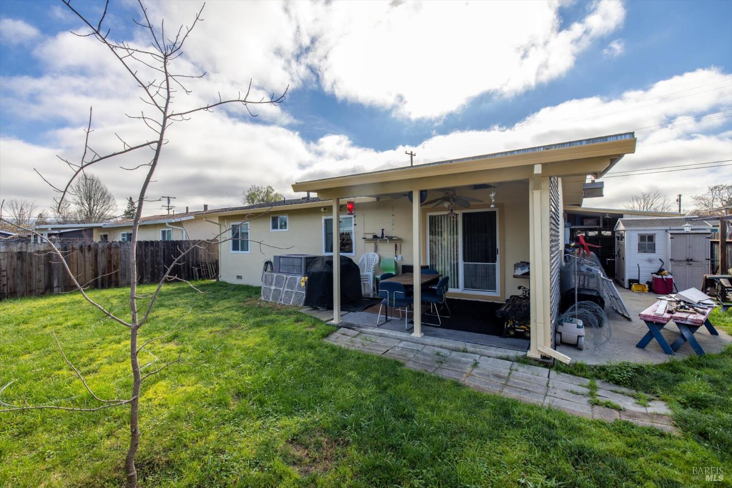 Detail Gallery Image 33 of 43 For 828 Laguna St, Napa,  CA 94558 - 3 Beds | 2 Baths