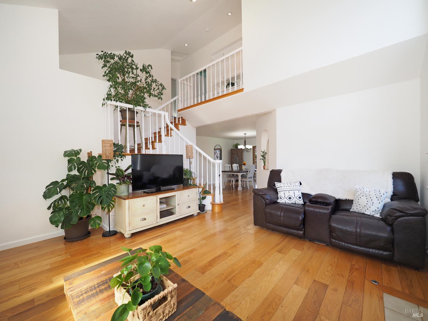 Detail Gallery Image 7 of 43 For 105 Zapata Ct, Windsor,  CA 95492 - 4 Beds | 3 Baths