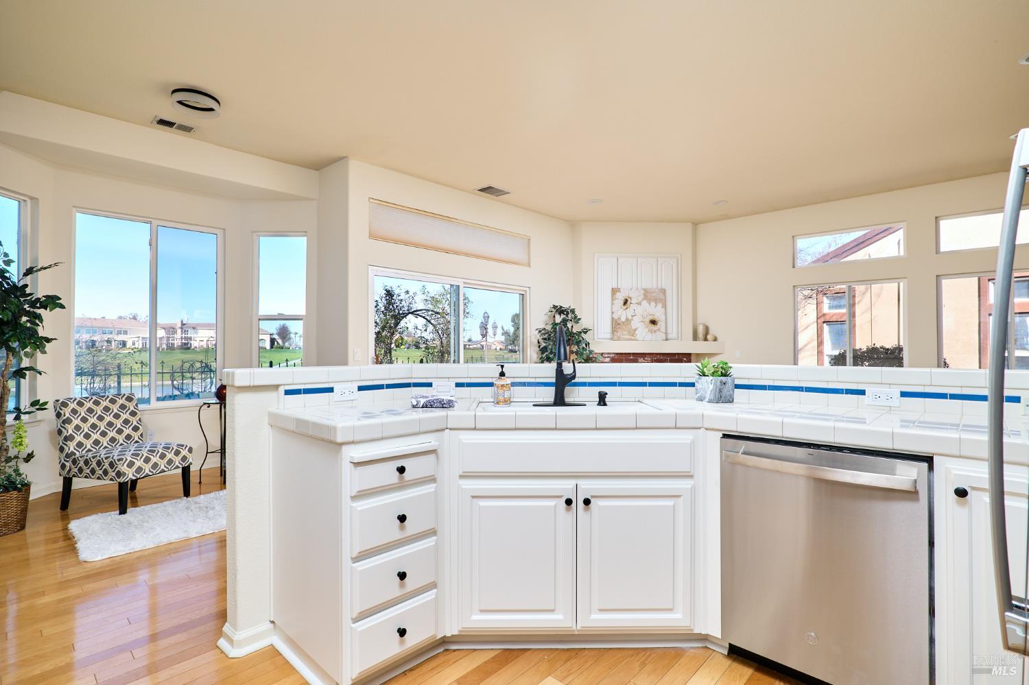 Detail Gallery Image 13 of 32 For 48 Augusta Ct, Rio Vista,  CA 94571 - 2 Beds | 2 Baths