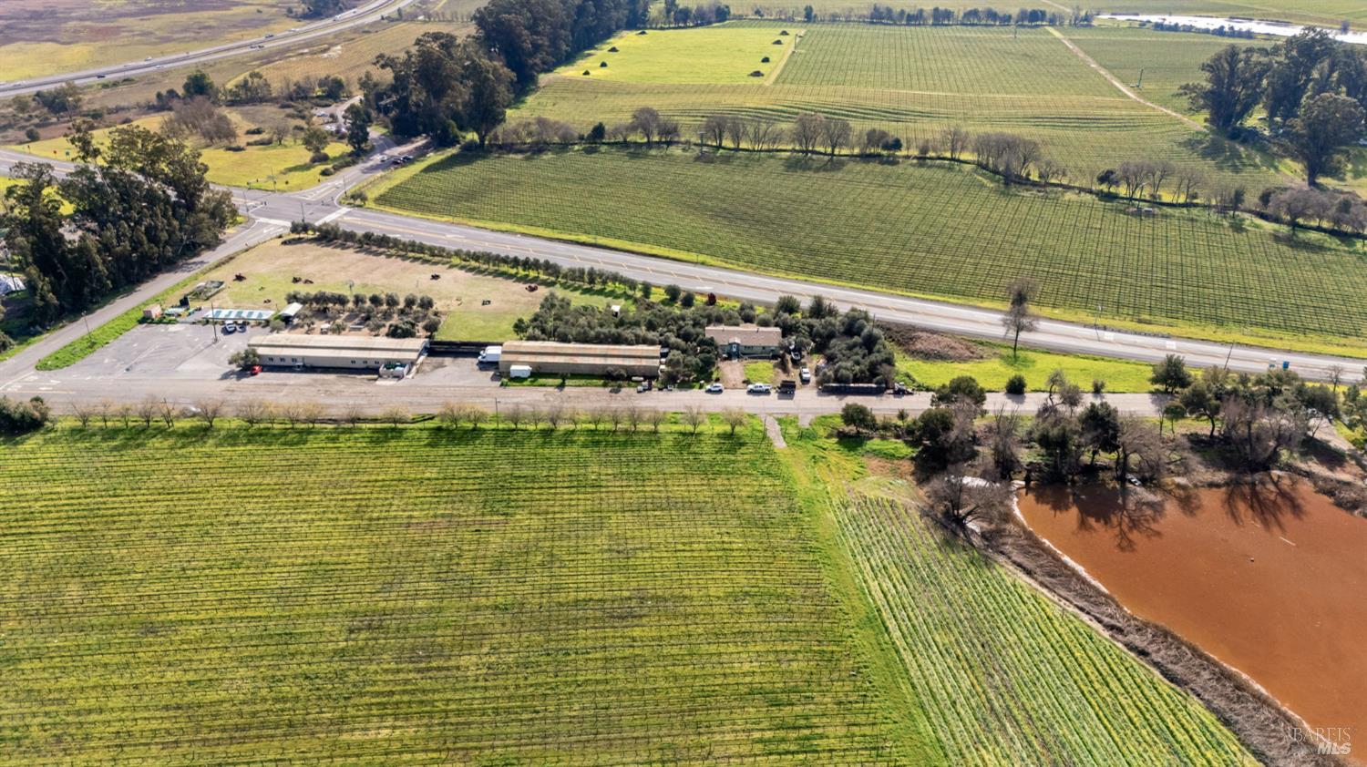 Detail Gallery Image 5 of 70 For 3106 Golden Gate Dr, Napa,  CA 94558 - – Beds | – Baths