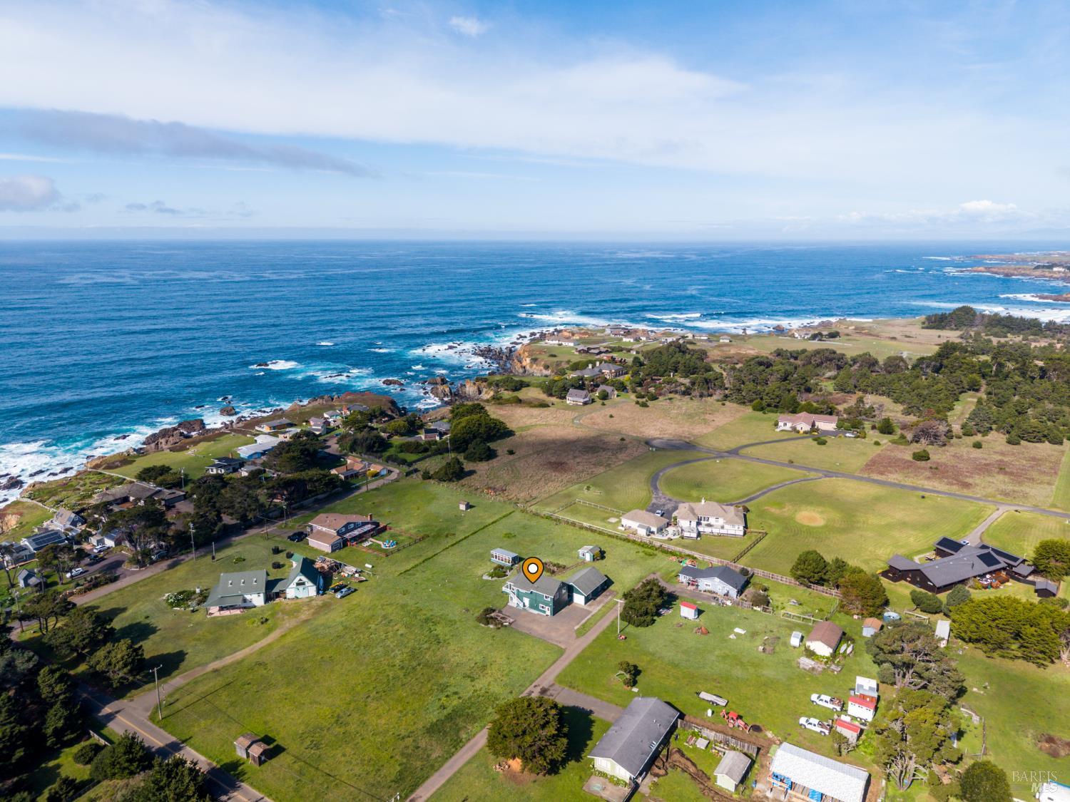 Detail Gallery Image 4 of 36 For 33440 Pacific Way, Fort Bragg,  CA 95437 - 3 Beds | 2 Baths