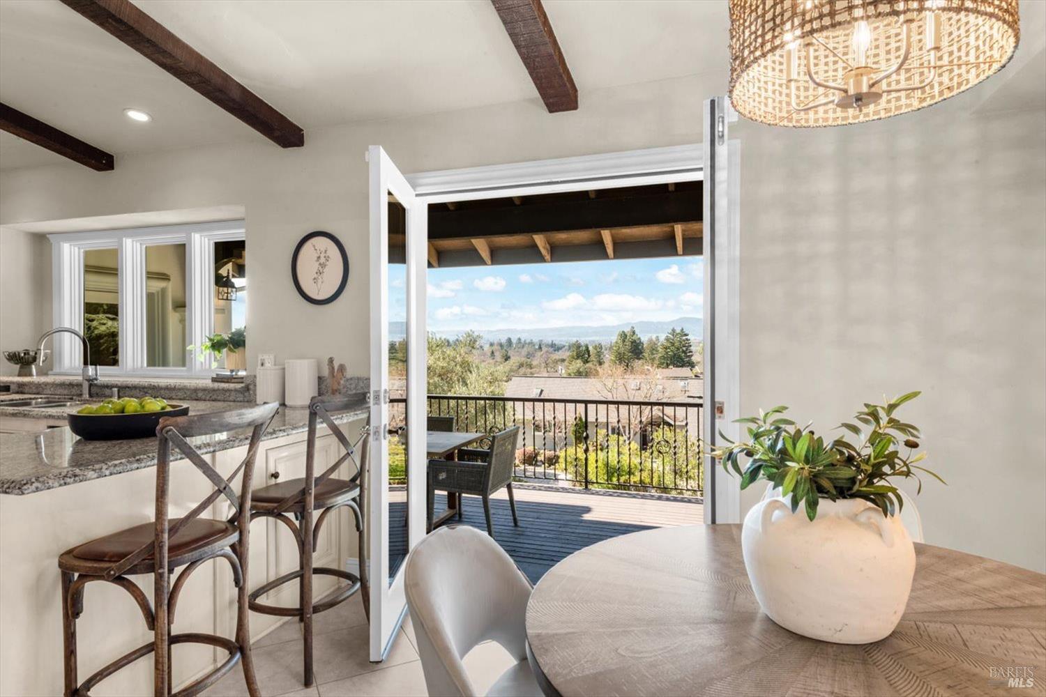 Detail Gallery Image 17 of 68 For 14 Maui Way, Napa,  CA 94558 - 4 Beds | 3 Baths