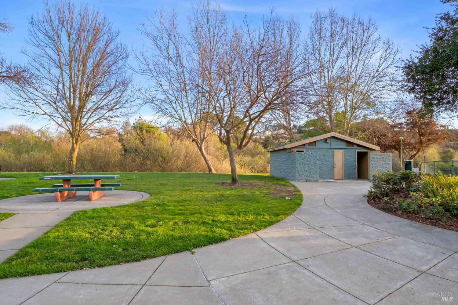 Detail Gallery Image 42 of 43 For 118 Lytham Way, Vallejo,  CA 94591 - 4 Beds | 3 Baths