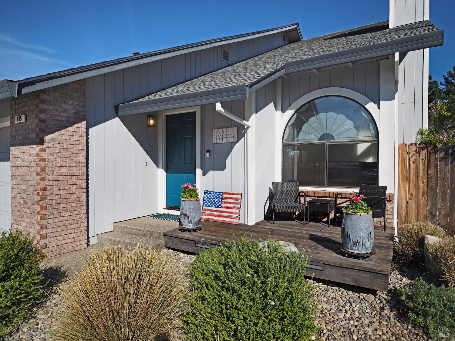 Detail Gallery Image 4 of 43 For 105 Zapata Ct, Windsor,  CA 95492 - 4 Beds | 3 Baths