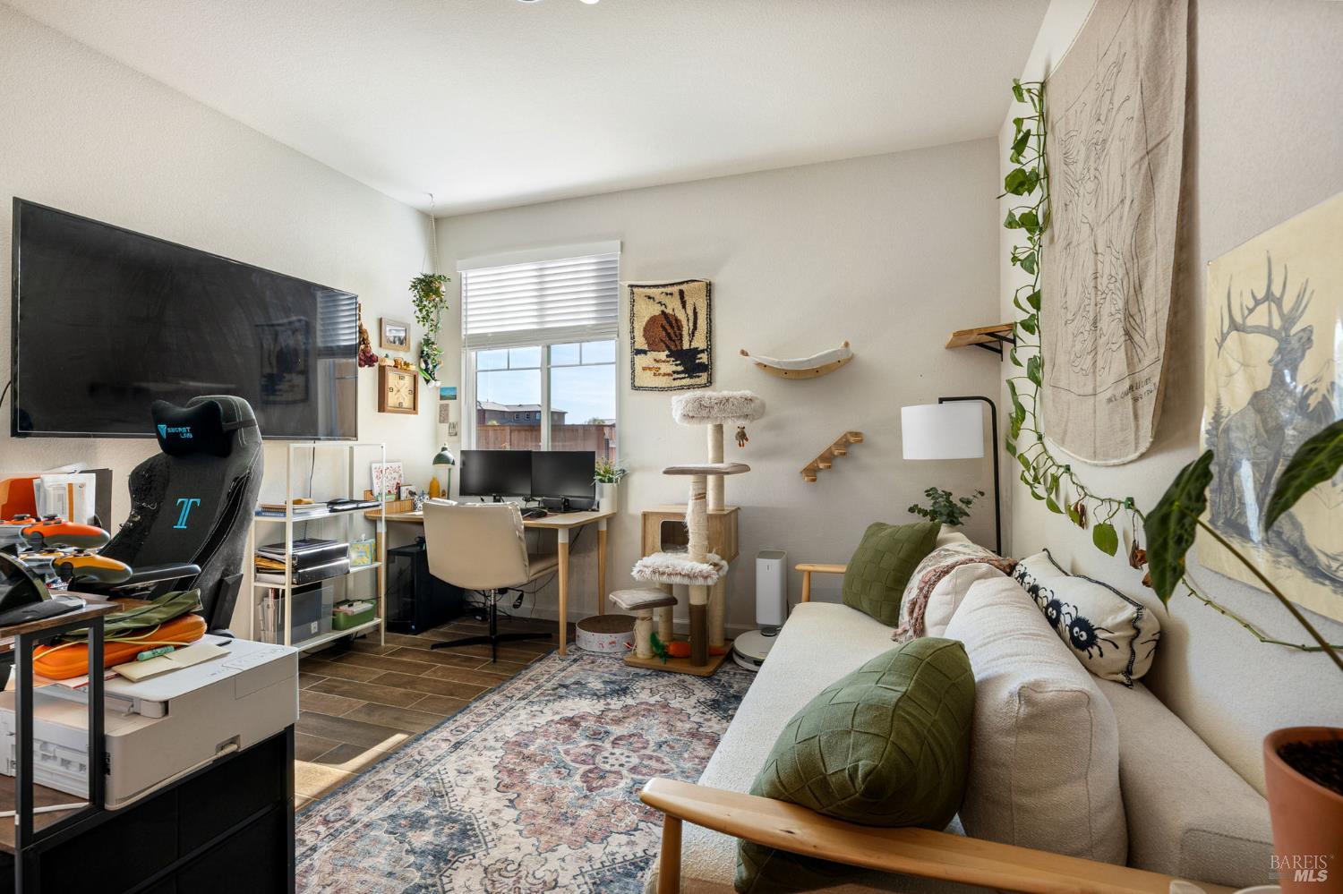 Detail Gallery Image 9 of 60 For 735 Glenwood Way, Dixon,  CA 95620 - 4 Beds | 2/1 Baths