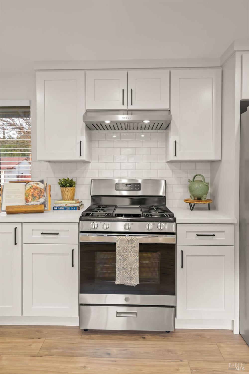 Detail Gallery Image 14 of 43 For 118 Lytham Way, Vallejo,  CA 94591 - 4 Beds | 3 Baths