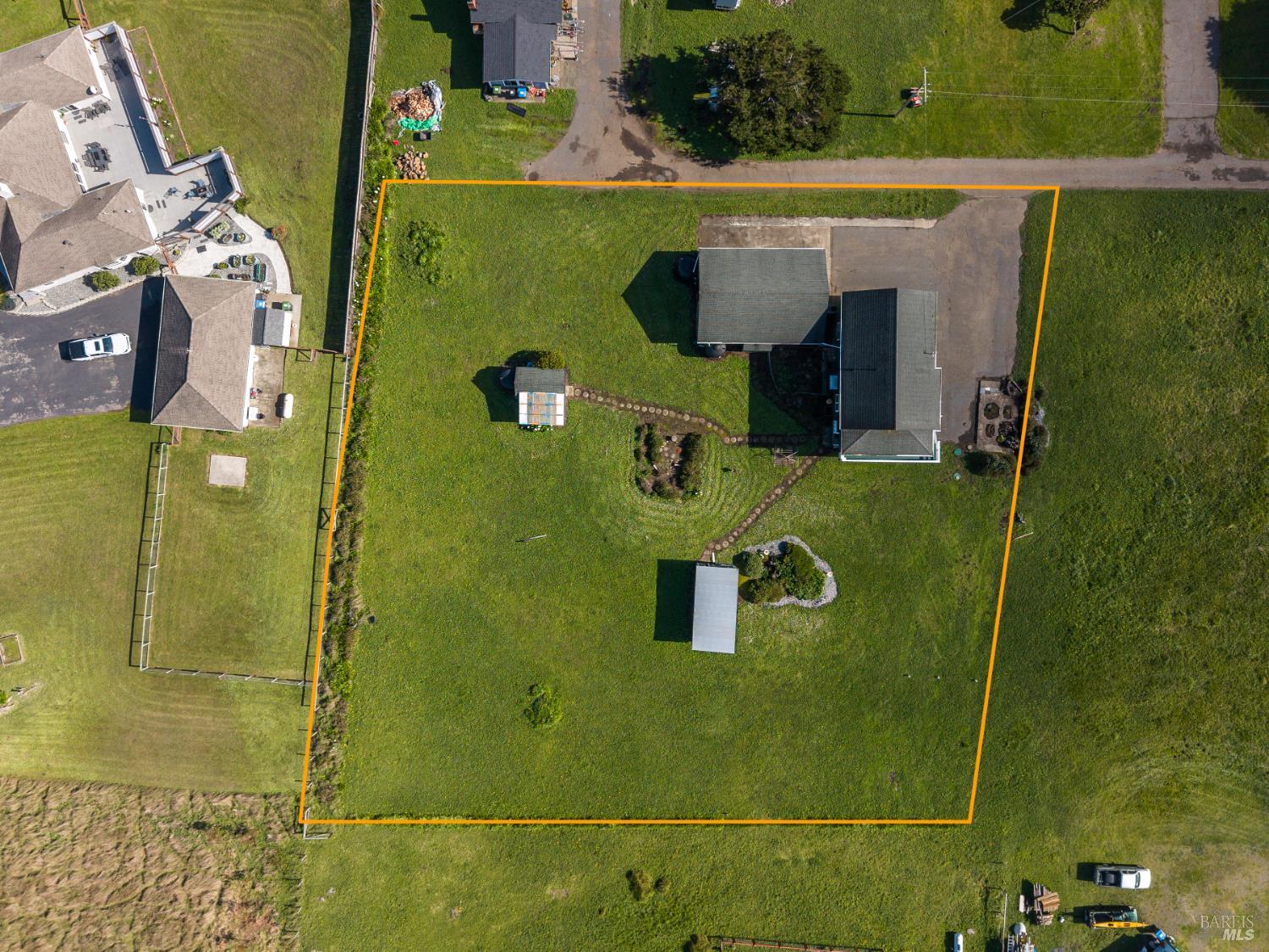 Detail Gallery Image 3 of 36 For 33440 Pacific Way, Fort Bragg,  CA 95437 - 3 Beds | 2 Baths