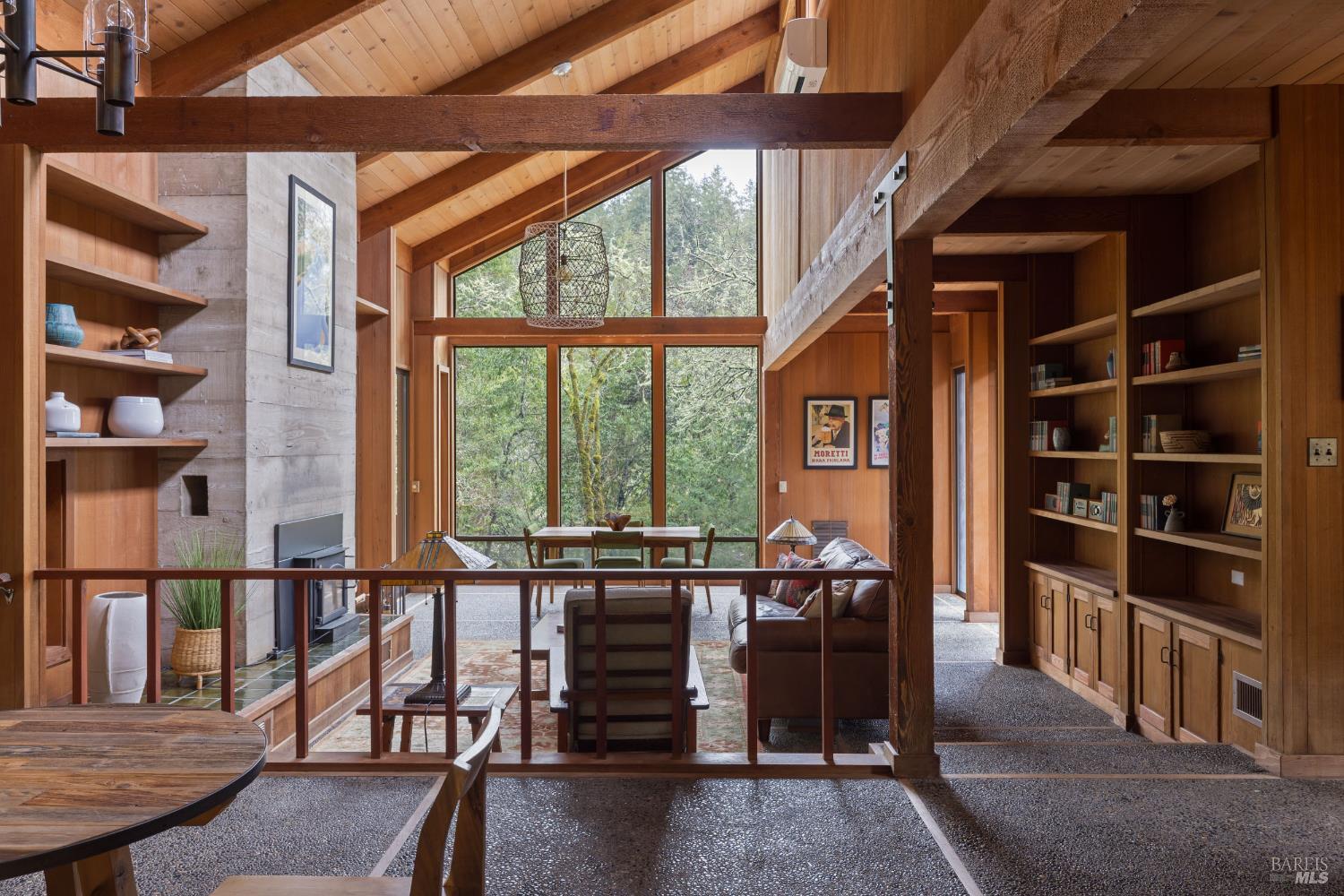 Detail Gallery Image 8 of 45 For 6764 Giovanetti Rd, Forestville,  CA 95436 - 4 Beds | 2 Baths