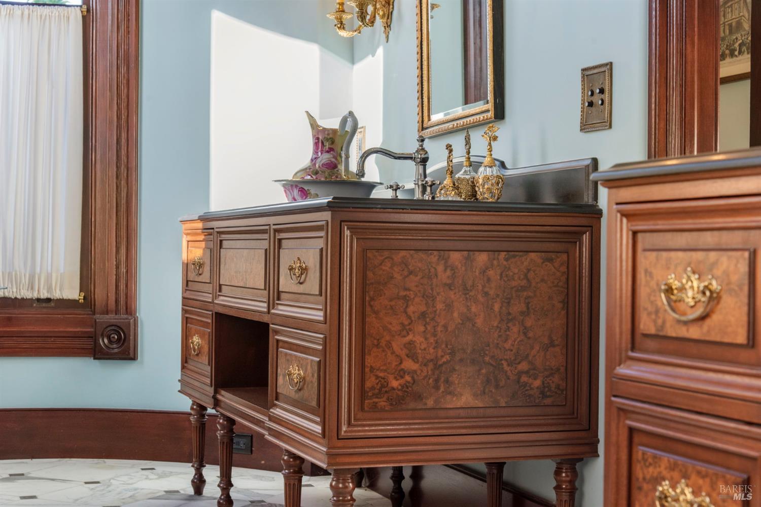 Detail Gallery Image 39 of 77 For 608 Randolph St, Napa,  CA 94559 - 3 Beds | 3/3 Baths