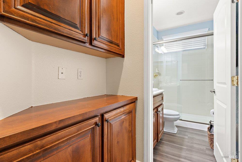 Detail Gallery Image 18 of 30 For 9102 Cambridge Cir, Vallejo,  CA 94591 - 4 Beds | 3/1 Baths