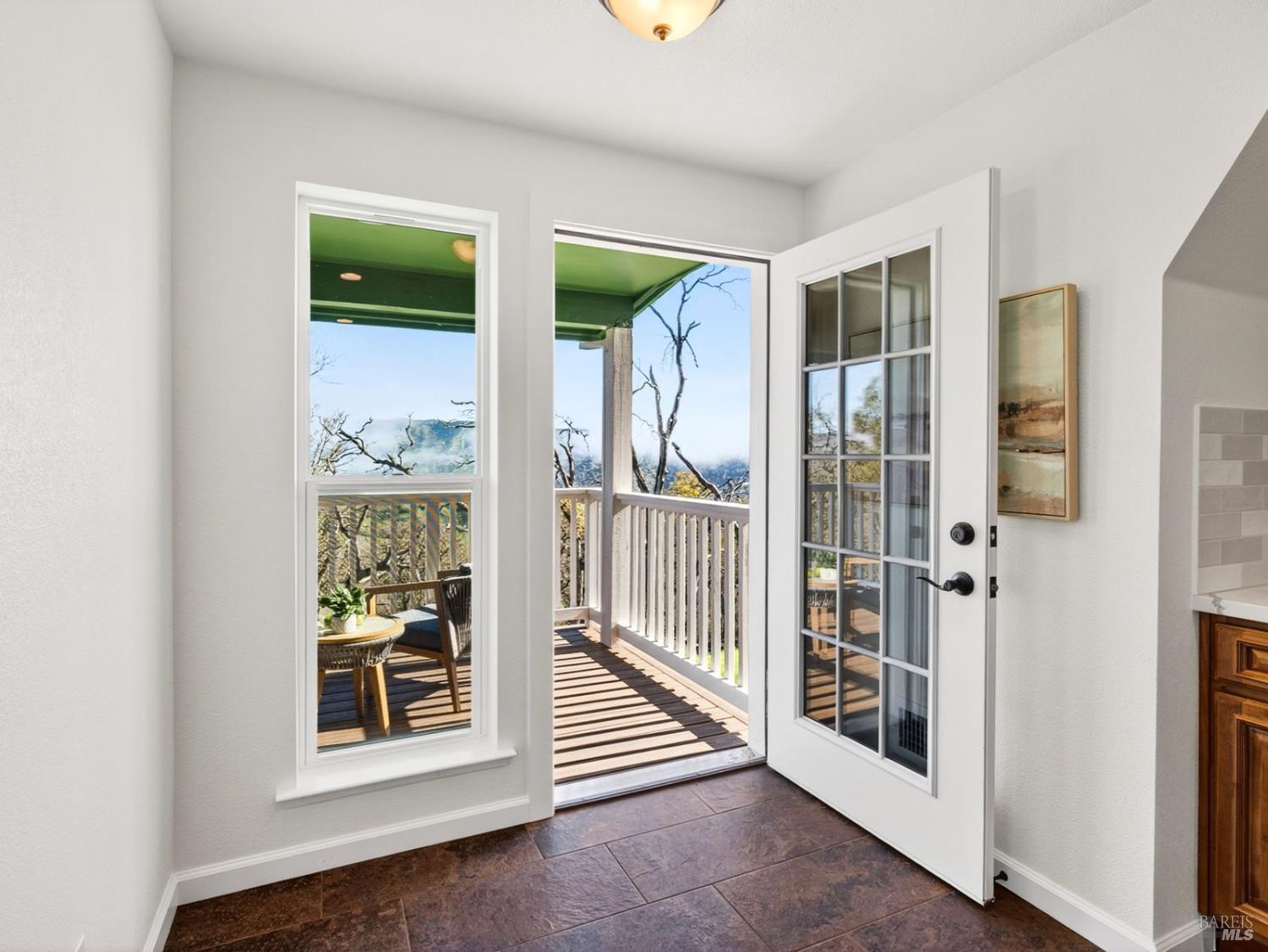 Detail Gallery Image 25 of 38 For 1028 Eastridge Dr, Napa,  CA 94558 - 2 Beds | 2 Baths