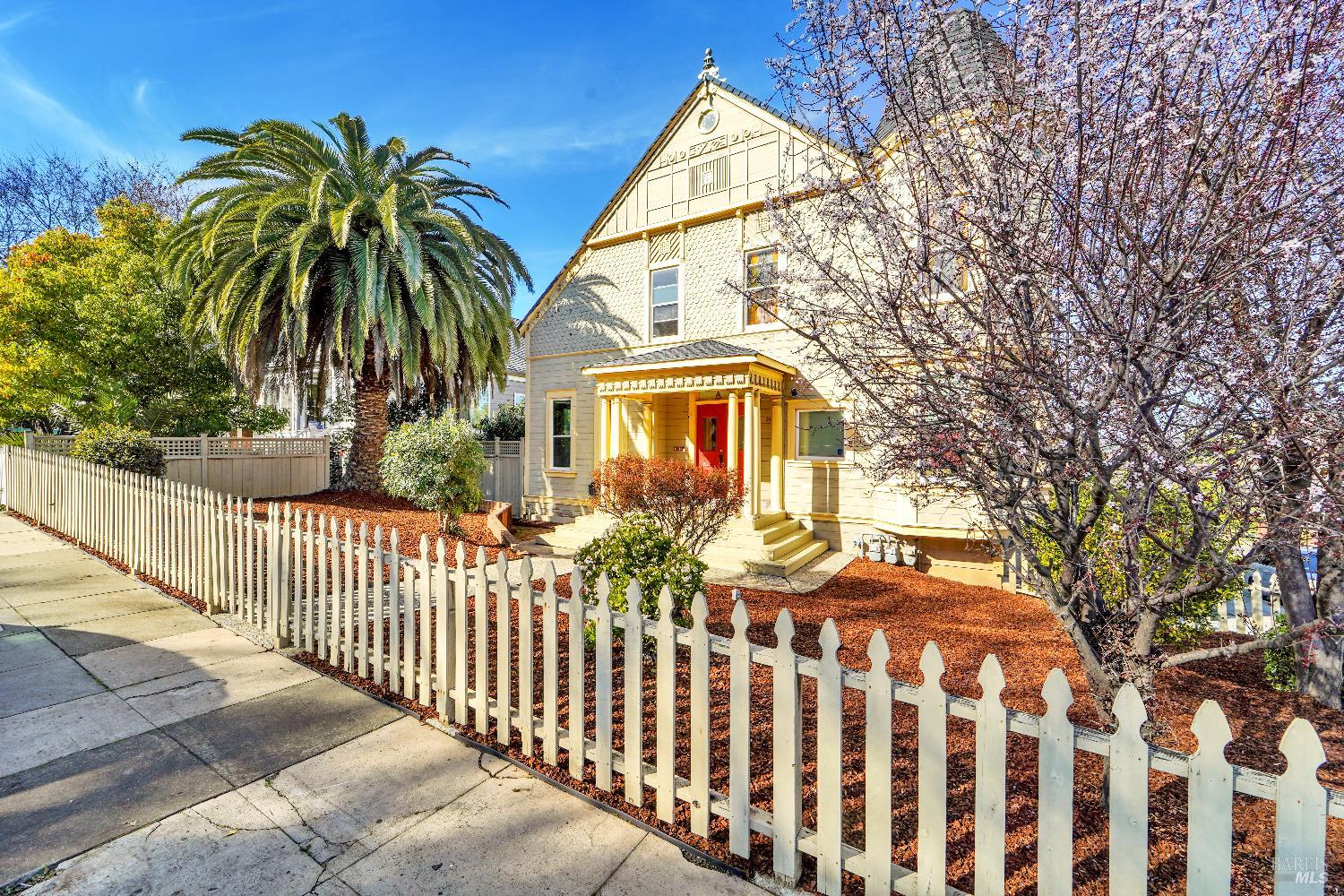 Detail Gallery Image 3 of 44 For 844 Kentucky St, Vallejo,  CA 94590 - – Beds | – Baths