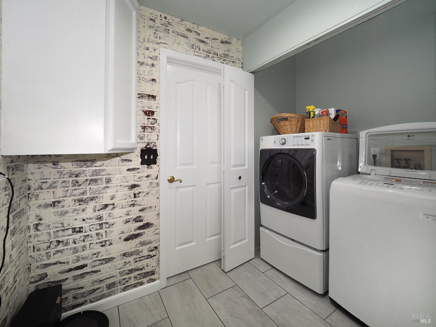 Detail Gallery Image 20 of 43 For 105 Zapata Ct, Windsor,  CA 95492 - 4 Beds | 3 Baths