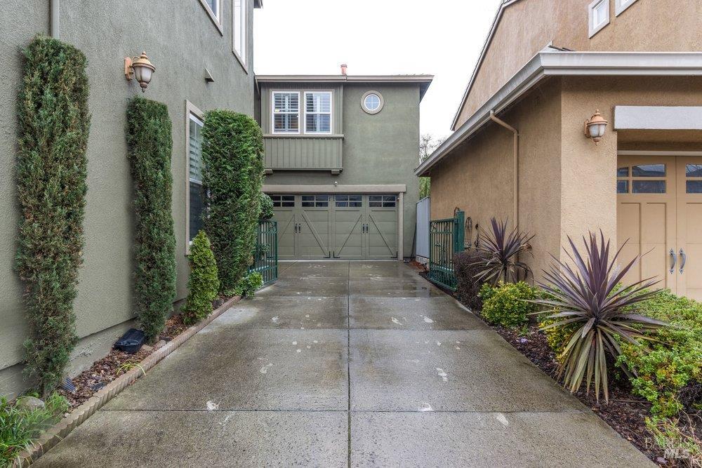 Detail Gallery Image 11 of 30 For 9102 Cambridge Cir, Vallejo,  CA 94591 - 4 Beds | 3/1 Baths