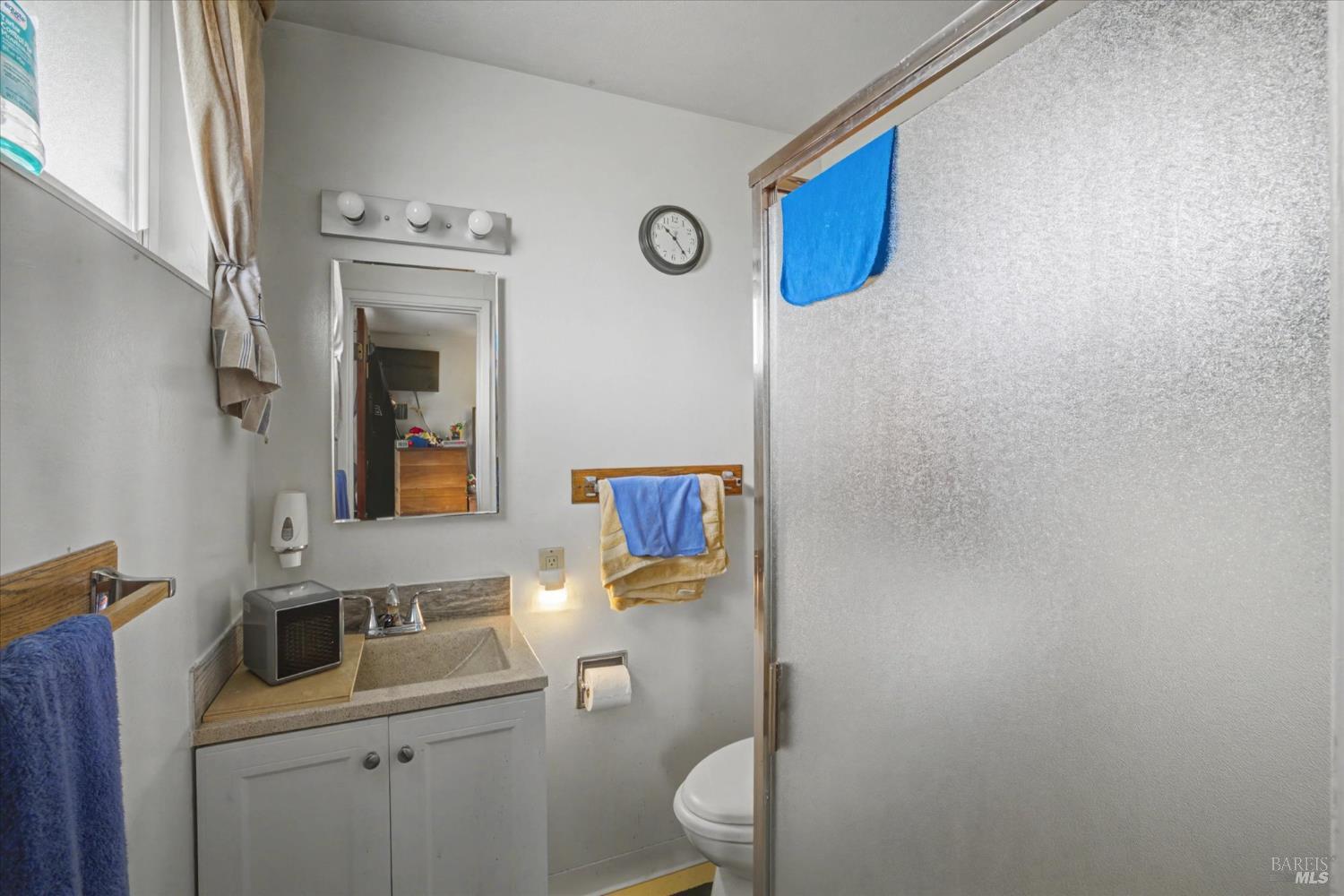 Detail Gallery Image 27 of 43 For 828 Laguna St, Napa,  CA 94558 - 3 Beds | 2 Baths