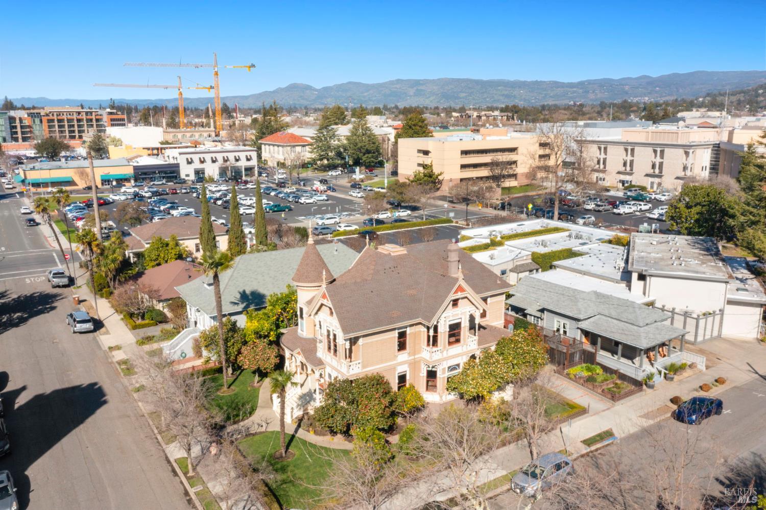 Detail Gallery Image 67 of 77 For 608 Randolph St, Napa,  CA 94559 - 3 Beds | 3/3 Baths