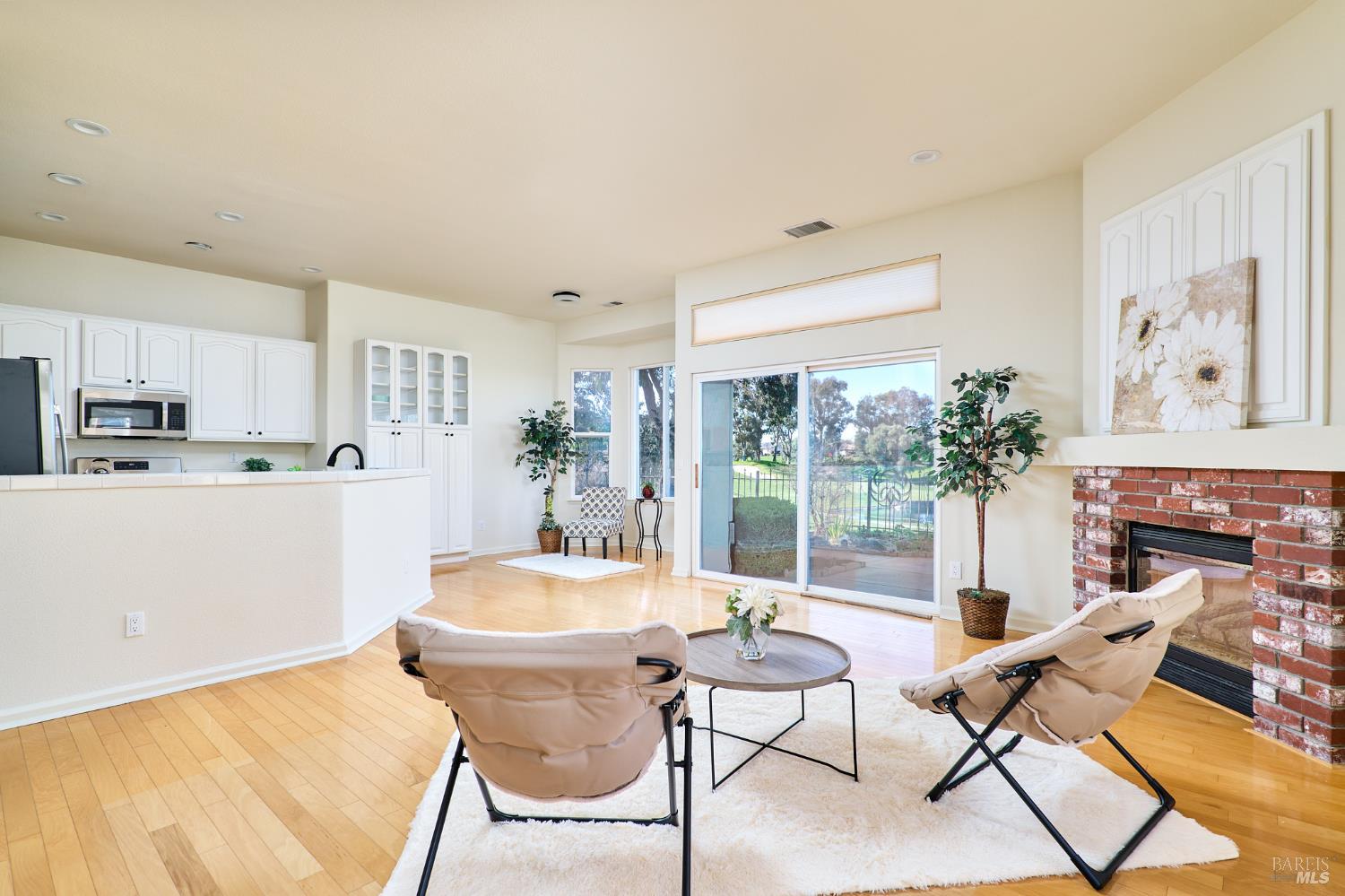 Detail Gallery Image 10 of 32 For 48 Augusta Ct, Rio Vista,  CA 94571 - 2 Beds | 2 Baths