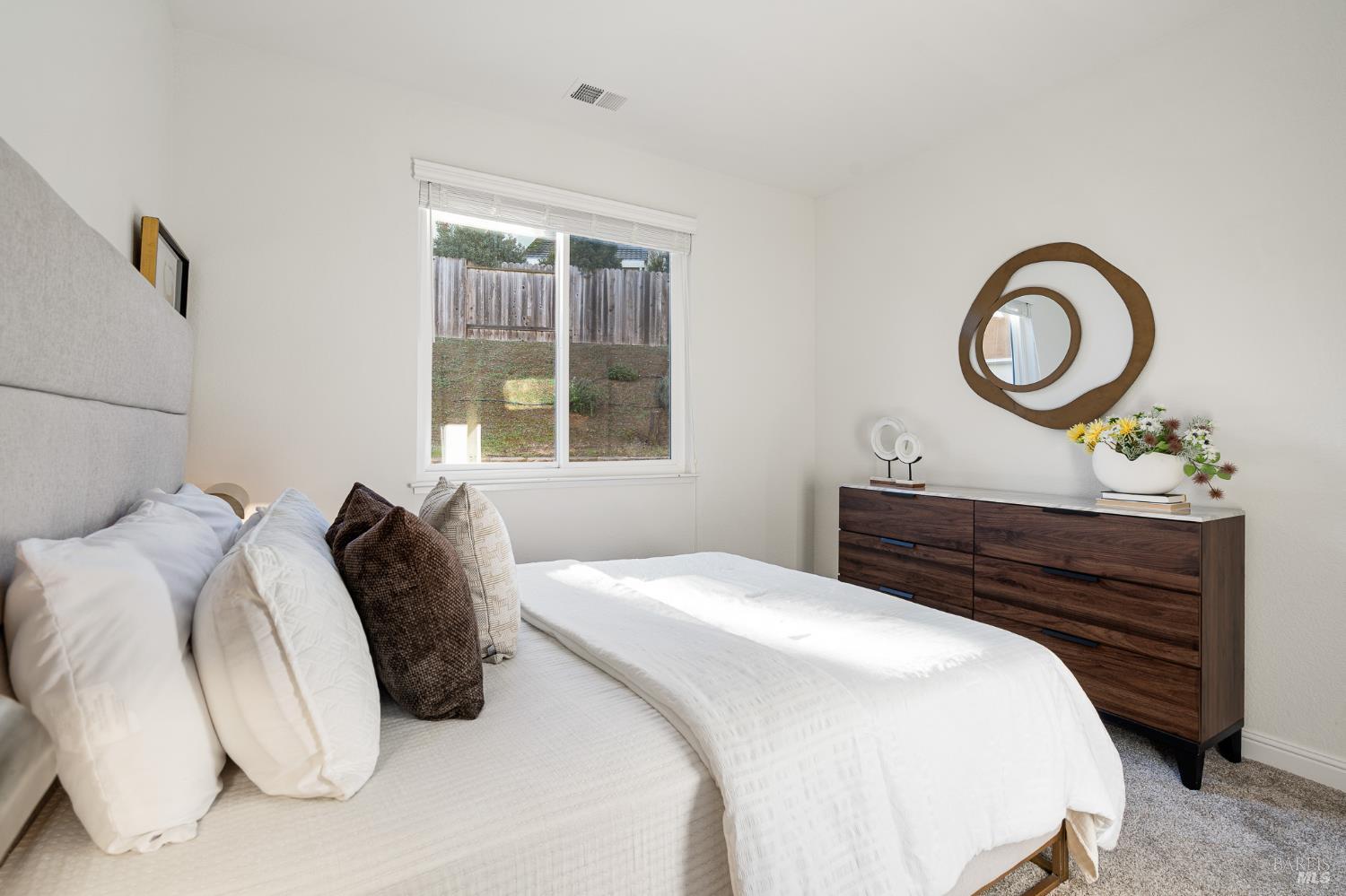 Detail Gallery Image 42 of 80 For 365 Allen Way, Benicia,  CA 94510 - 4 Beds | 3 Baths