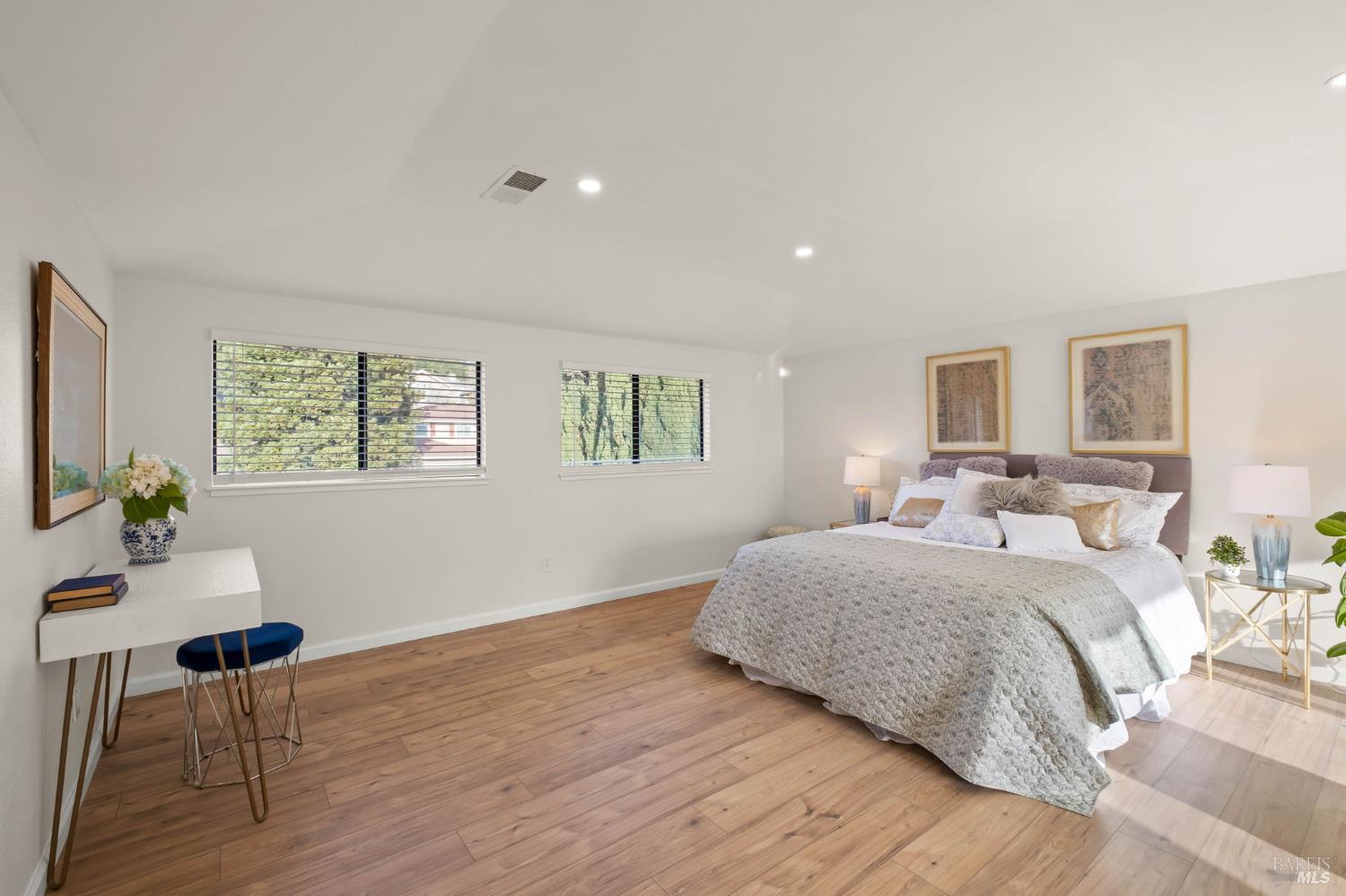 Detail Gallery Image 25 of 43 For 118 Lytham Way, Vallejo,  CA 94591 - 4 Beds | 3 Baths