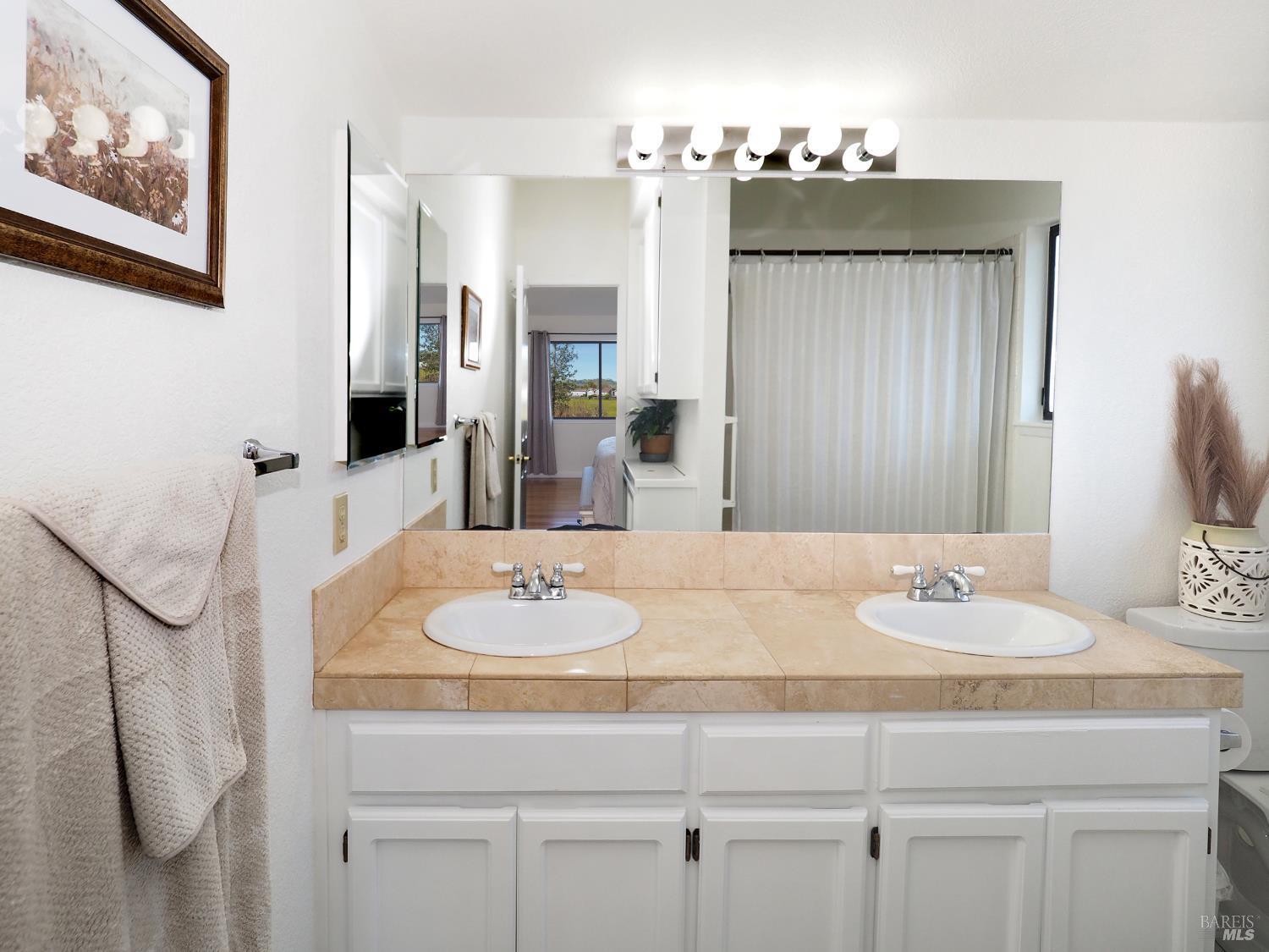 Detail Gallery Image 30 of 43 For 105 Zapata Ct, Windsor,  CA 95492 - 4 Beds | 3 Baths