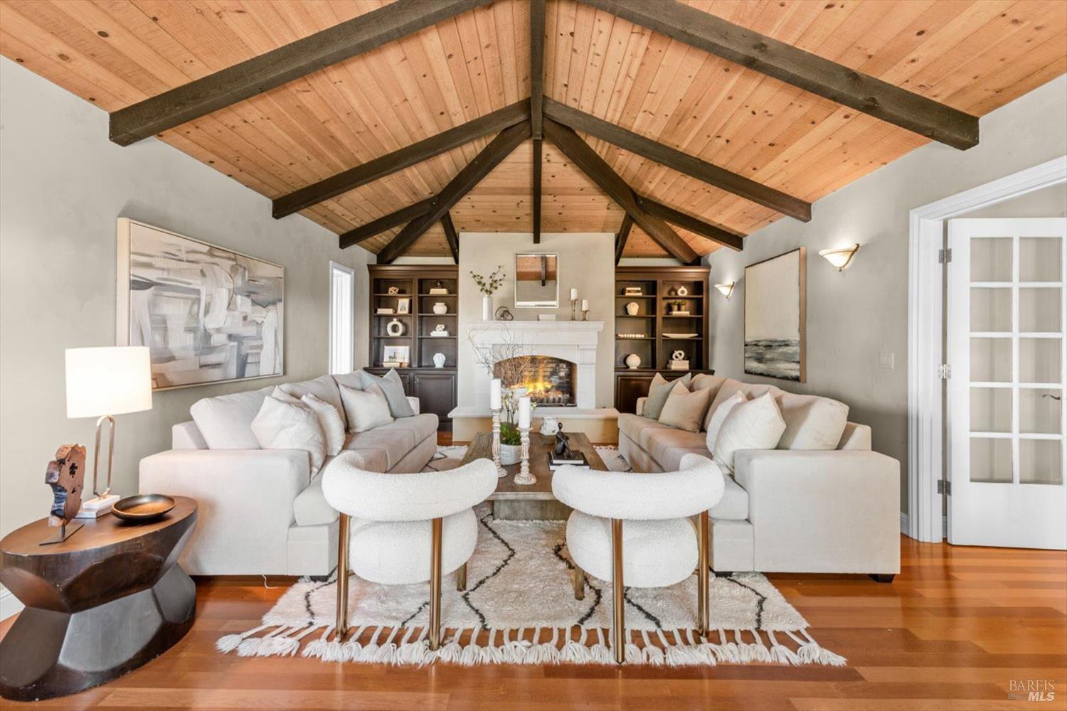 Detail Gallery Image 5 of 68 For 14 Maui Way, Napa,  CA 94558 - 4 Beds | 3 Baths