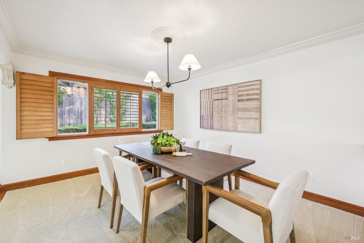 Detail Gallery Image 11 of 65 For 517 Fairway Dr, Novato,  CA 94949 - 4 Beds | 2 Baths