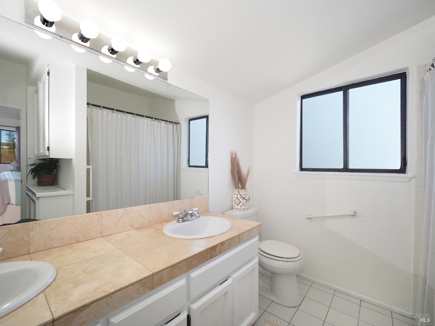 Detail Gallery Image 31 of 43 For 105 Zapata Ct, Windsor,  CA 95492 - 4 Beds | 3 Baths