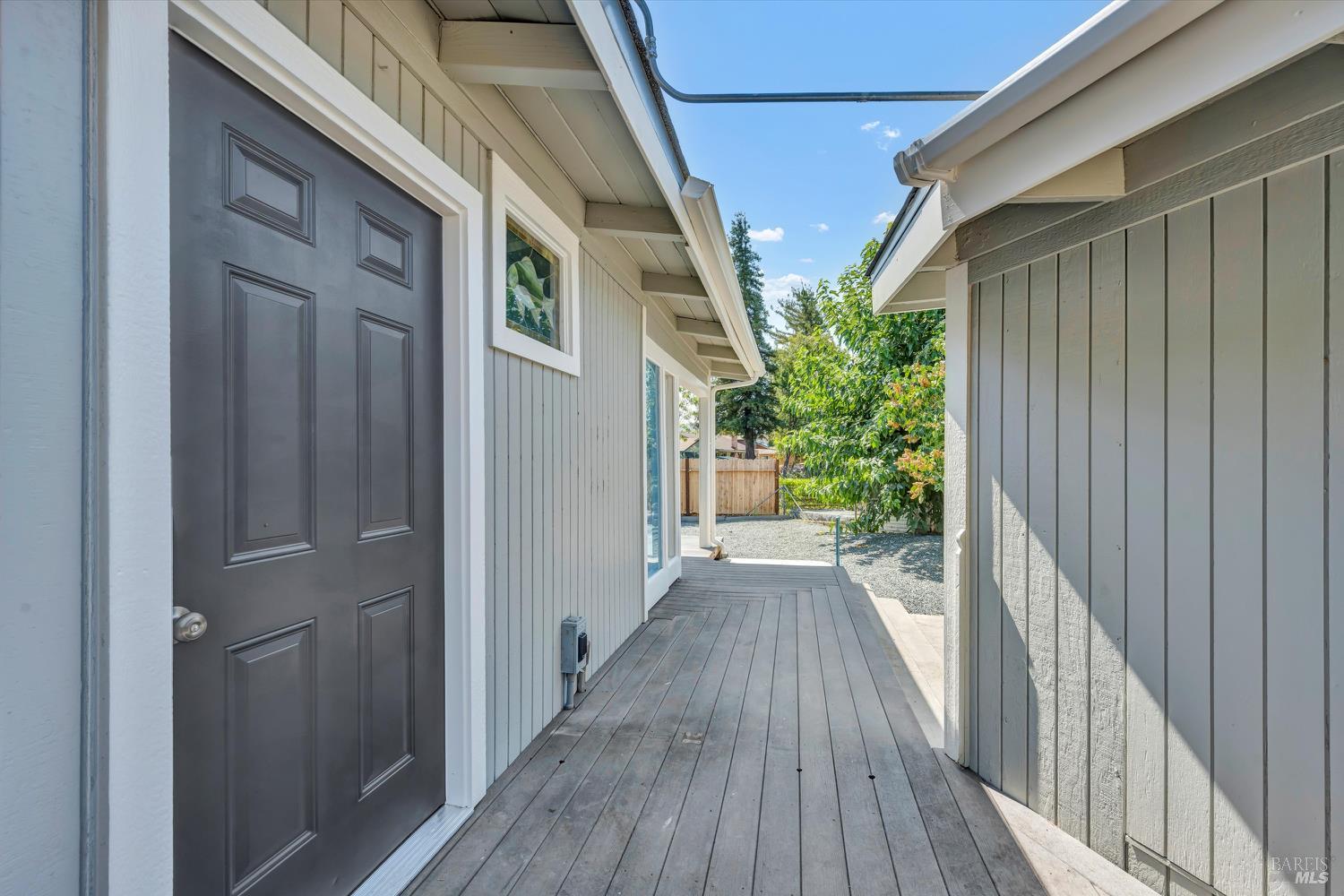 Detail Gallery Image 25 of 38 For 12773 Island Cir, Clearlake Oaks,  CA 95423 - 3 Beds | 1/1 Baths