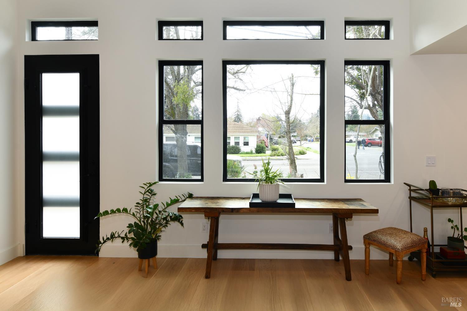 Detail Gallery Image 9 of 44 For 2470 W Pueblo Ave, Napa,  CA 94558 - 3 Beds | 2 Baths