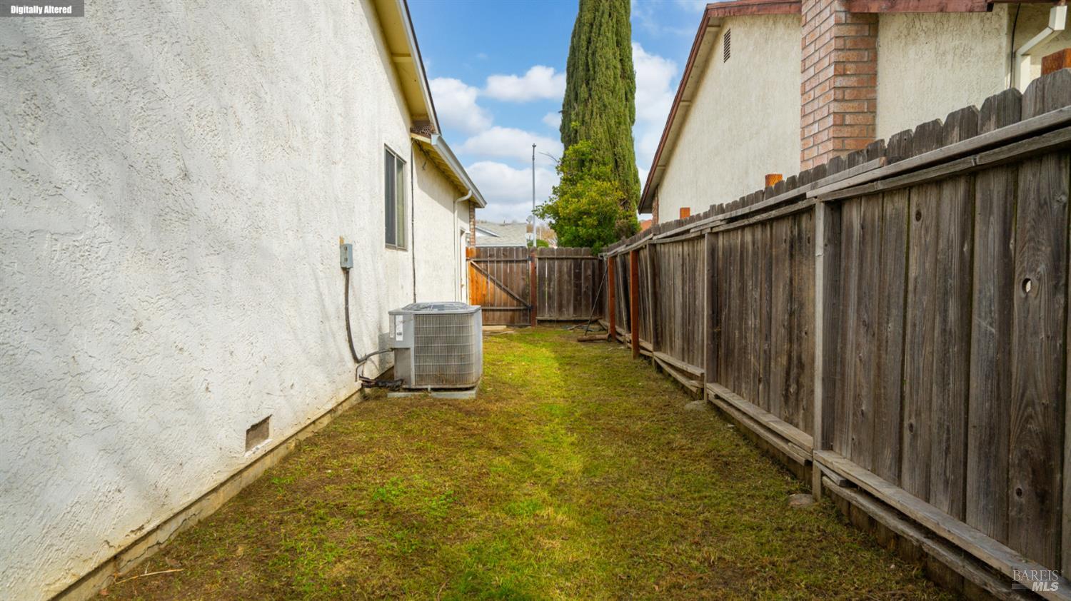 Detail Gallery Image 42 of 43 For 523 Blue Wing Dr, Suisun City,  CA 94585 - 3 Beds | 2 Baths