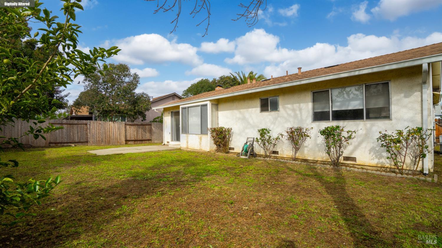 Detail Gallery Image 36 of 43 For 523 Blue Wing Dr, Suisun City,  CA 94585 - 3 Beds | 2 Baths