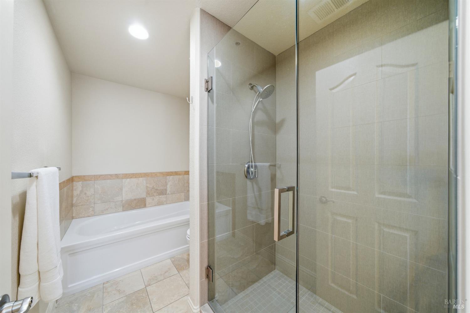 Detail Gallery Image 22 of 35 For 191 Johnson St, Windsor,  CA 95492 - 3 Beds | 2/1 Baths