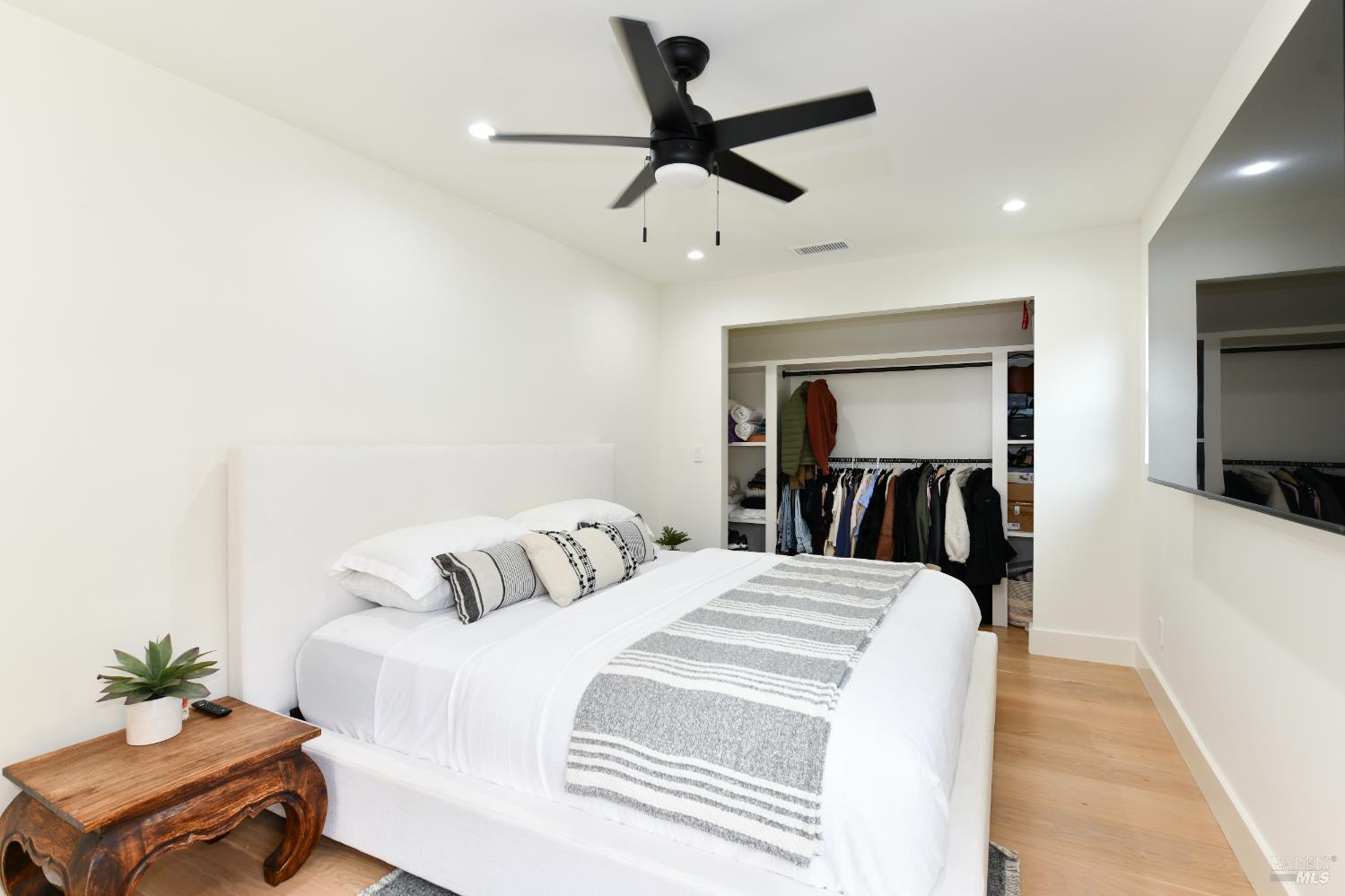 Detail Gallery Image 28 of 44 For 2470 W Pueblo Ave, Napa,  CA 94558 - 3 Beds | 2 Baths