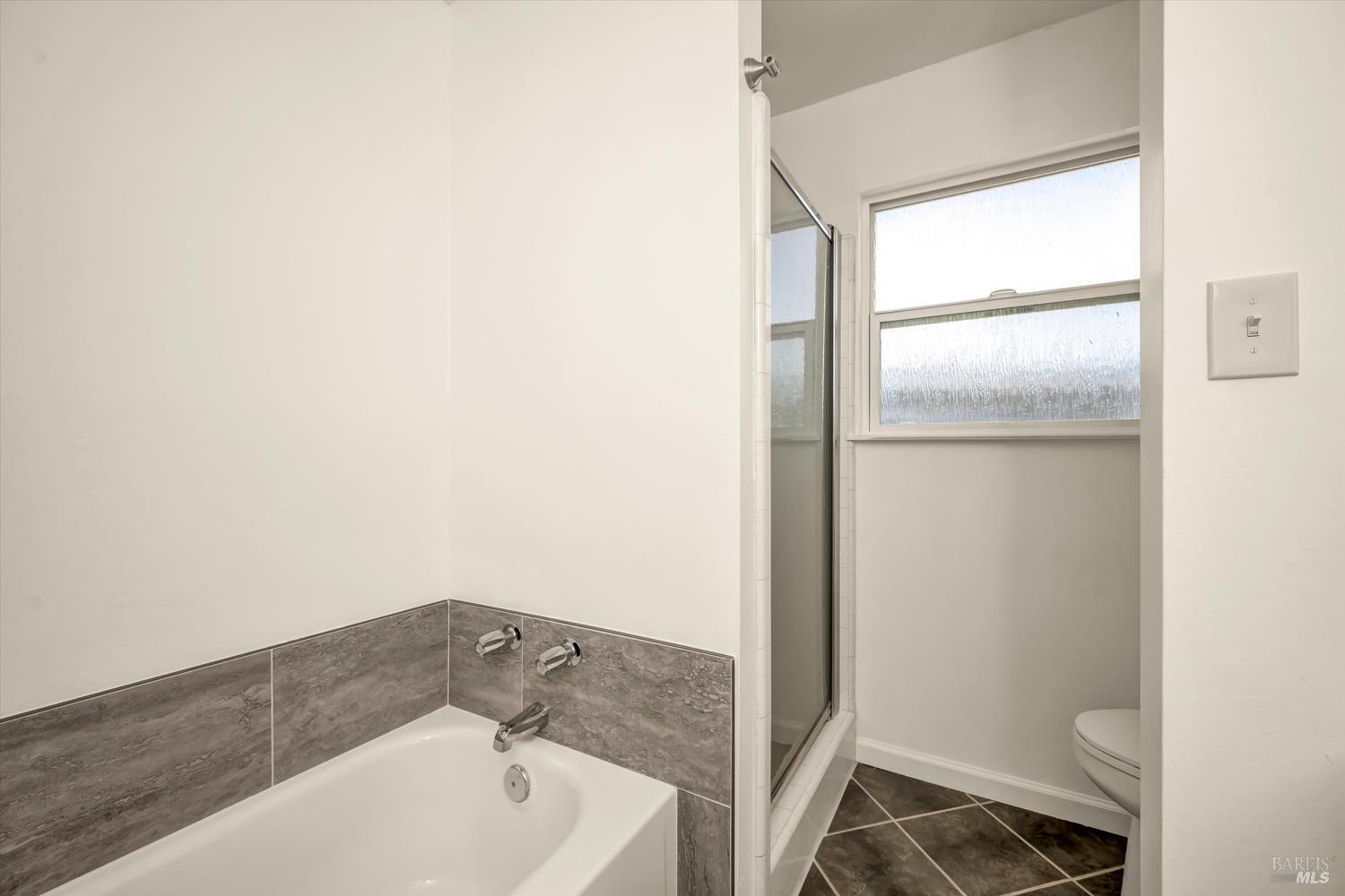 Detail Gallery Image 16 of 38 For 12773 Island Cir, Clearlake Oaks,  CA 95423 - 3 Beds | 1/1 Baths