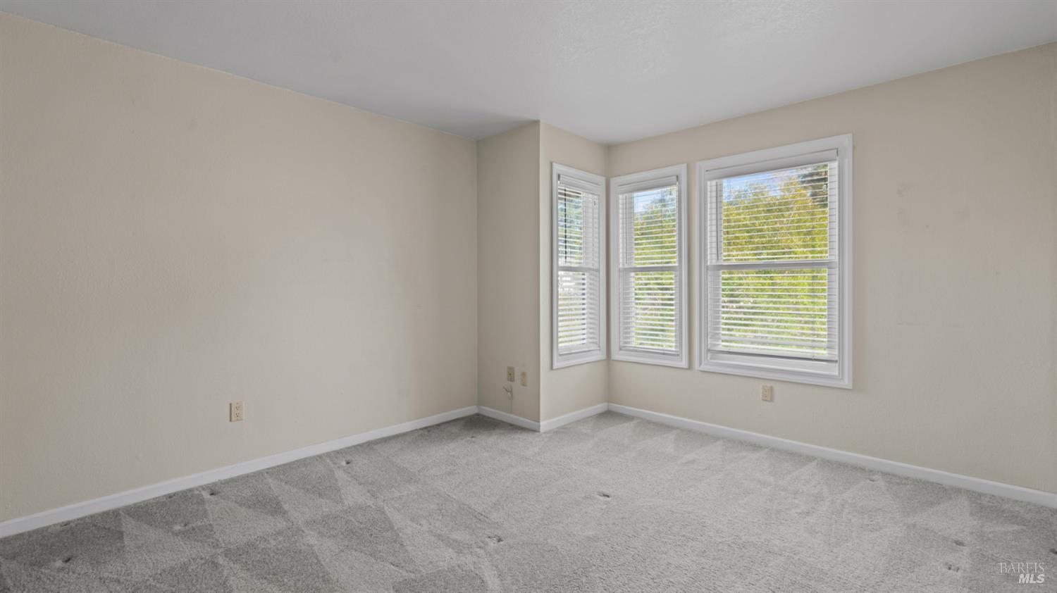 Detail Gallery Image 27 of 47 For 6185 San Gabriel Pl, Rohnert Park,  CA 94928 - 3 Beds | 2/1 Baths