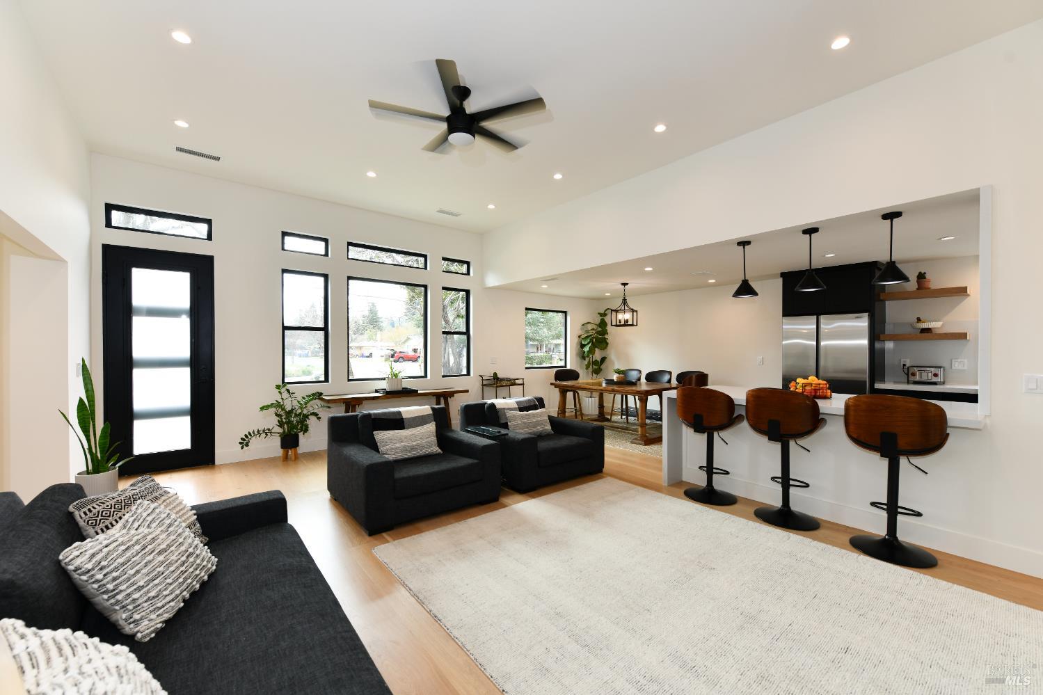 Detail Gallery Image 10 of 44 For 2470 W Pueblo Ave, Napa,  CA 94558 - 3 Beds | 2 Baths