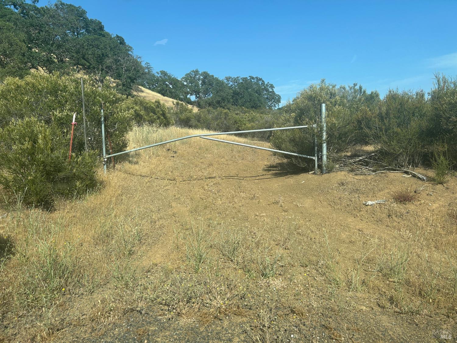 Detail Gallery Image 9 of 42 For 21947 Meriann Dr, Clearlake Oaks,  CA 95423 - – Beds | – Baths