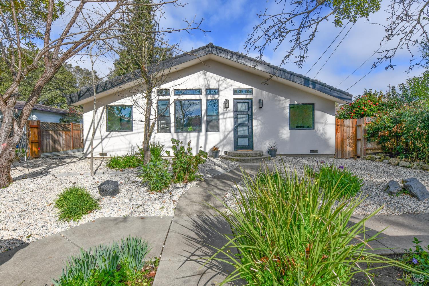 Detail Gallery Image 41 of 44 For 2470 W Pueblo Ave, Napa,  CA 94558 - 3 Beds | 2 Baths