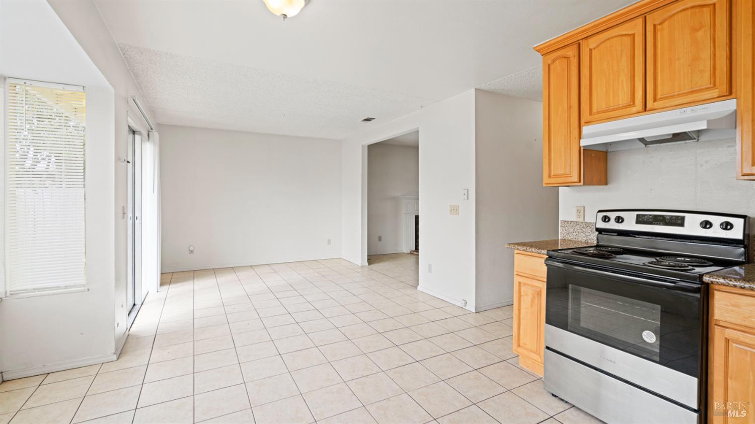 Detail Gallery Image 22 of 43 For 523 Blue Wing Dr, Suisun City,  CA 94585 - 3 Beds | 2 Baths