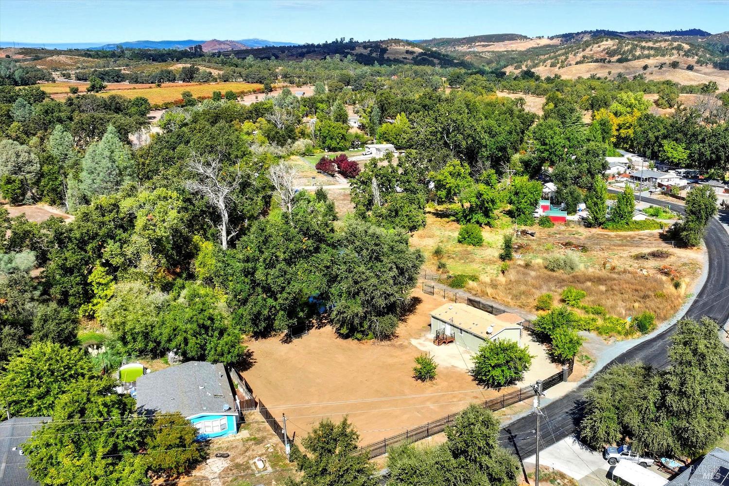 Detail Gallery Image 27 of 32 For 8827 Quarterhorse Ln, Lower Lake,  CA 95457 - 3 Beds | 2 Baths