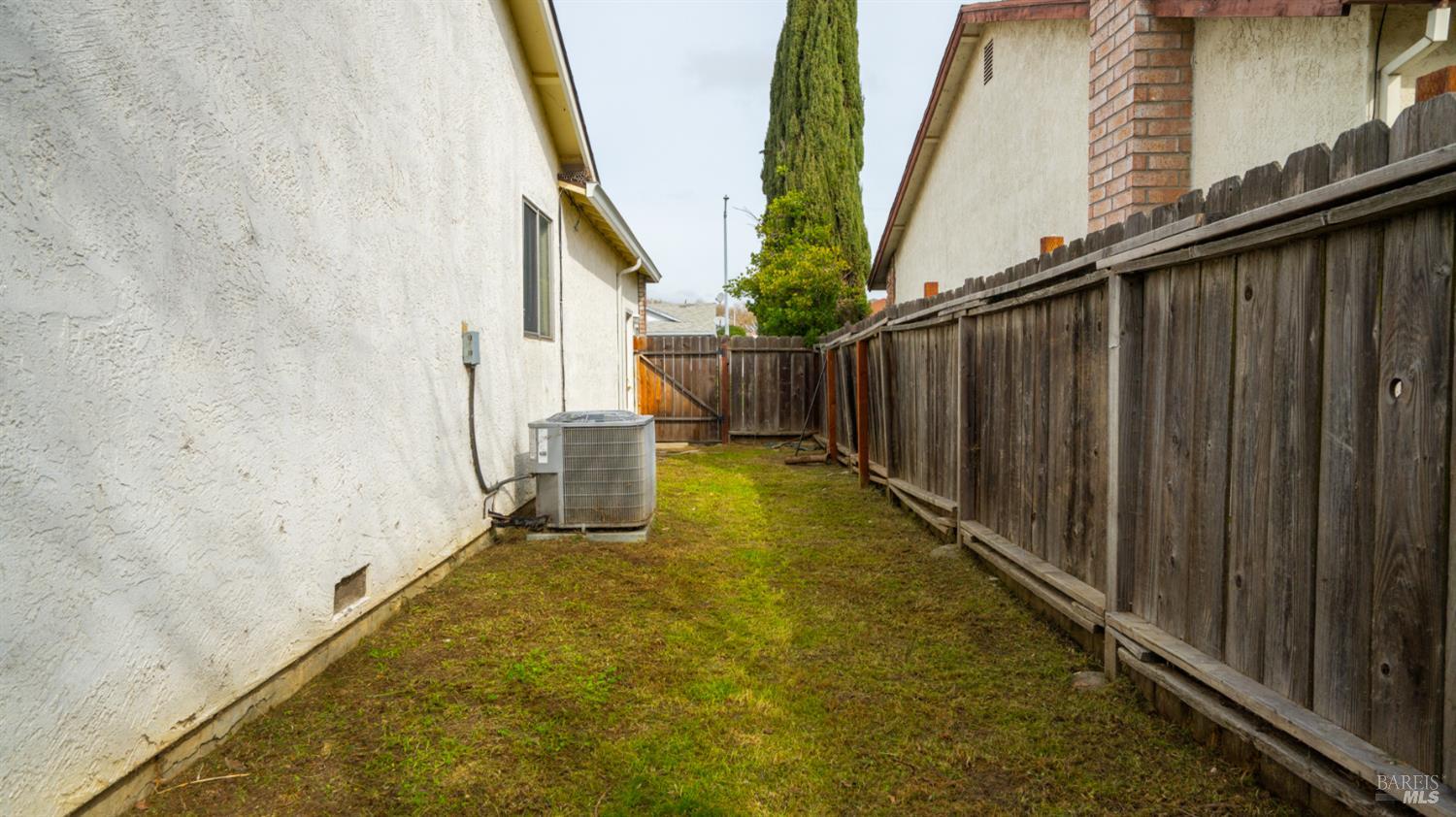 Detail Gallery Image 43 of 43 For 523 Blue Wing Dr, Suisun City,  CA 94585 - 3 Beds | 2 Baths