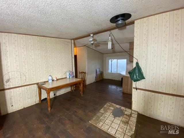 Detail Gallery Image 6 of 14 For 20350 Morgan Valley Rd, Lower Lake,  CA 95457 - 2 Beds | 2 Baths