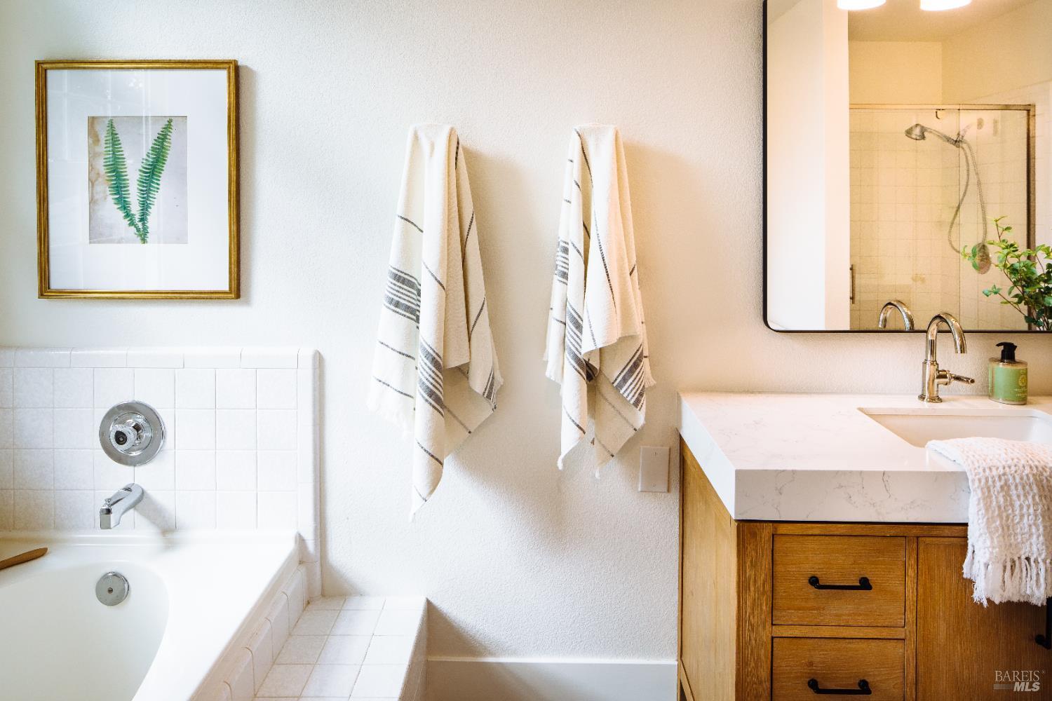 Detail Gallery Image 39 of 45 For 874 Cherry St, Petaluma,  CA 94952 - 4 Beds | 3 Baths