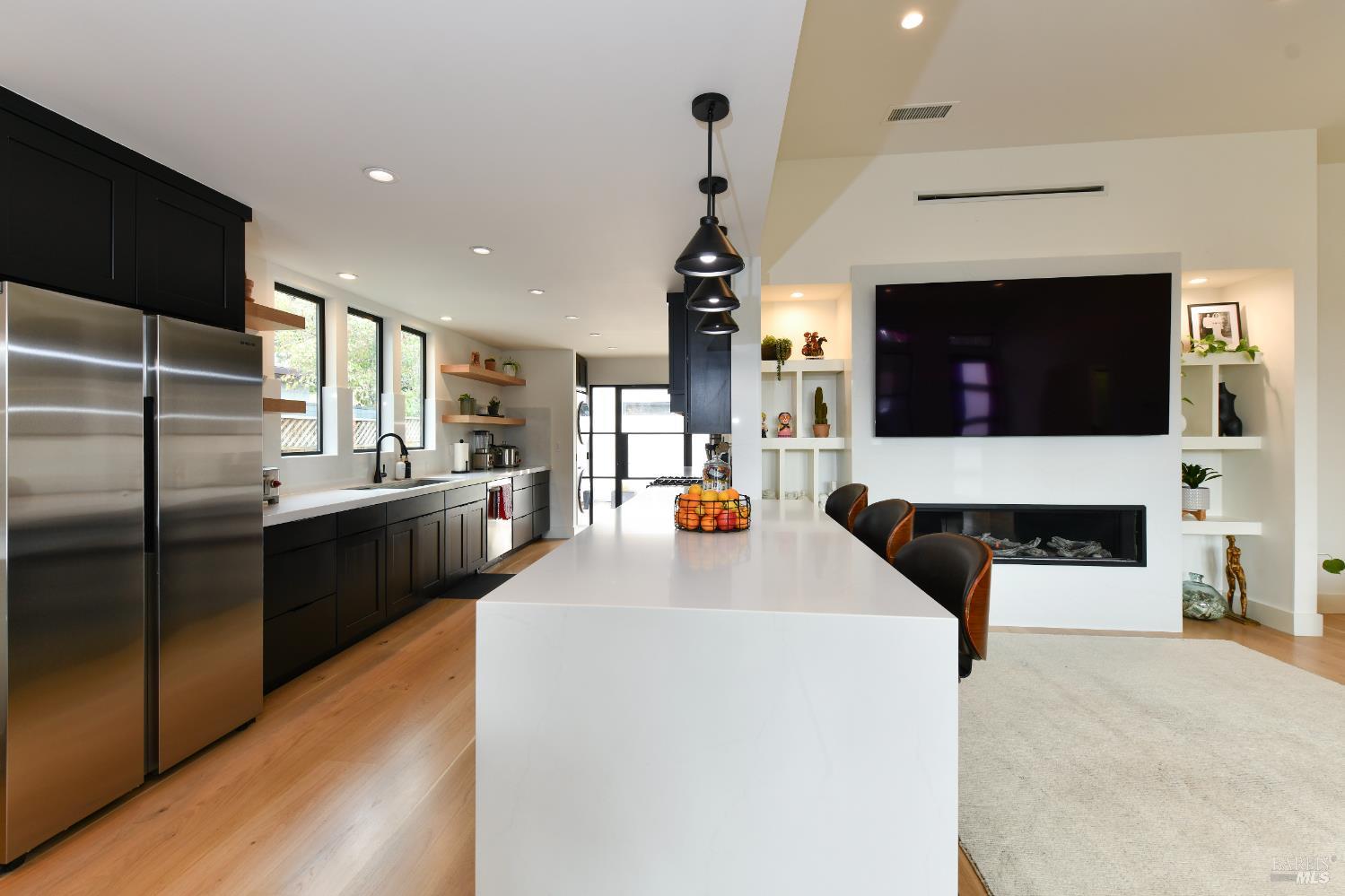 Detail Gallery Image 12 of 44 For 2470 W Pueblo Ave, Napa,  CA 94558 - 3 Beds | 2 Baths