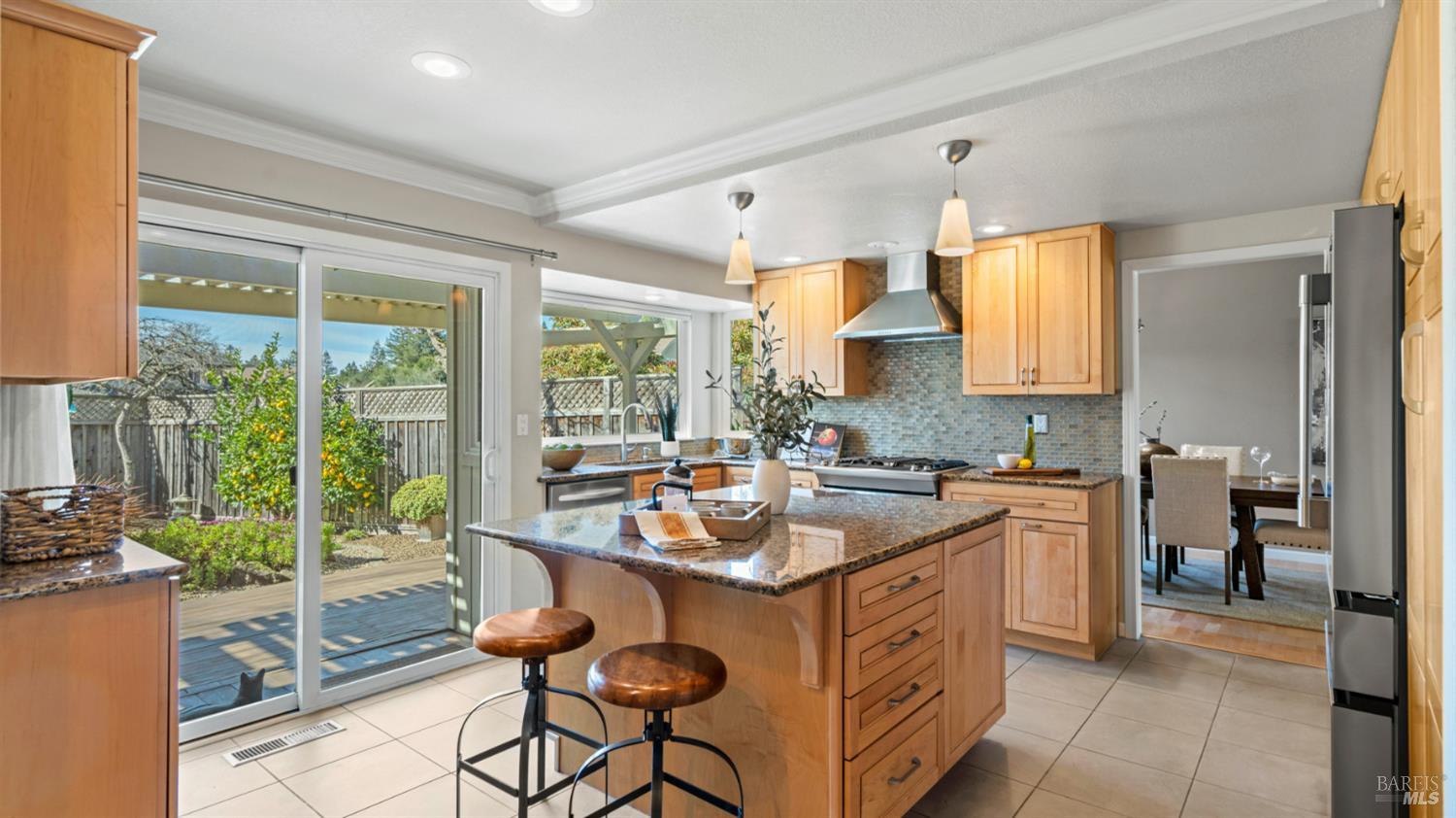 Detail Gallery Image 11 of 47 For 6185 San Gabriel Pl, Rohnert Park,  CA 94928 - 3 Beds | 2/1 Baths