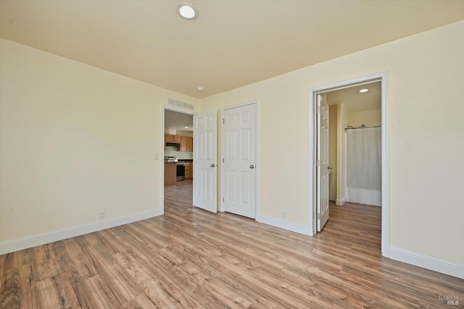 Detail Gallery Image 12 of 32 For 8827 Quarterhorse Ln, Lower Lake,  CA 95457 - 3 Beds | 2 Baths