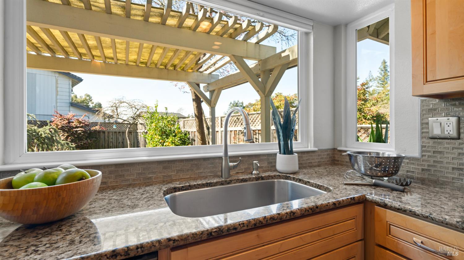 Detail Gallery Image 15 of 47 For 6185 San Gabriel Pl, Rohnert Park,  CA 94928 - 3 Beds | 2/1 Baths